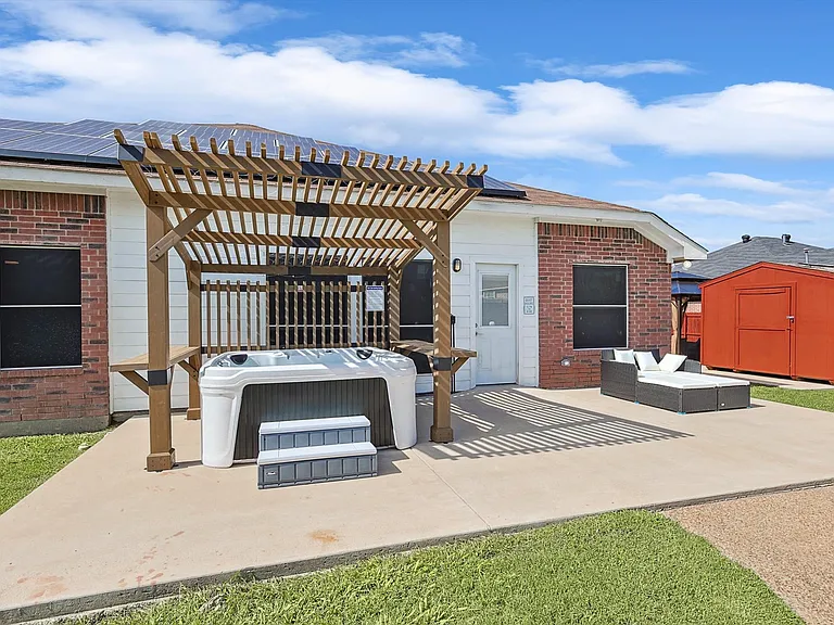 500 Parkerville Rd — Photo 80