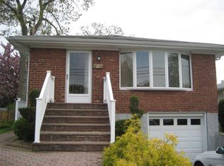 196 A North Michigan Ave, Massapequa, NY 11758