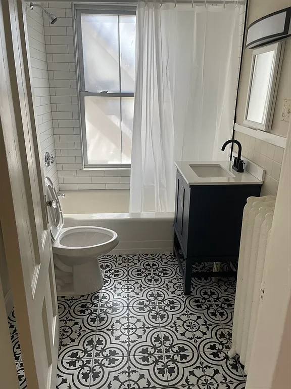 1 bed, 1.0 bath, 800 sqft, $2,095 — Photo 2