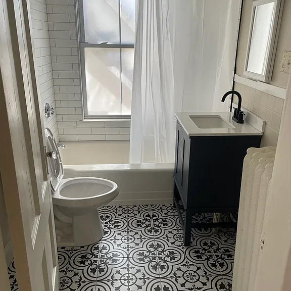 15 Harris St #2 — Photo 2