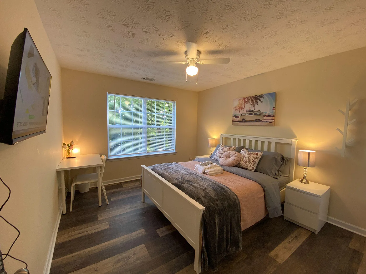 3 bed, 2.0 bath, 1600 sqft, $1,040 — Photo 4
