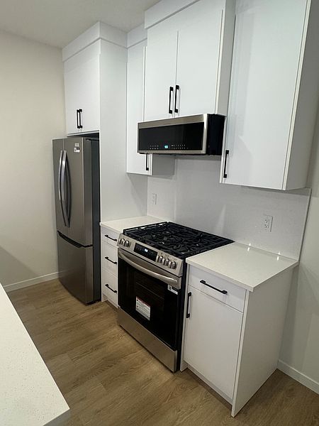 Edmonton Apartment for rent - 3 Bedrooms — photo 2