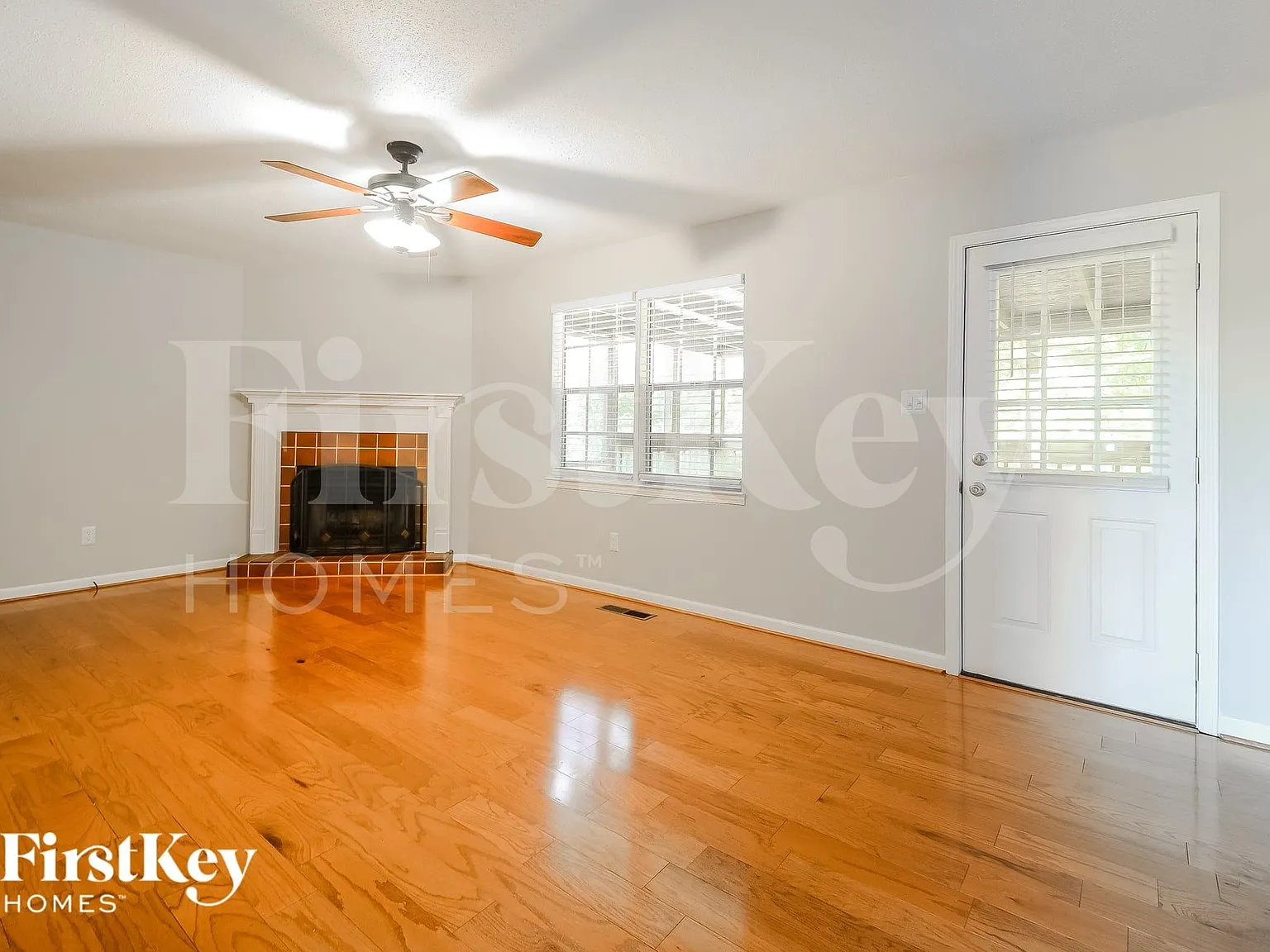4 bed, 2.0 bath, 1461 sqft, $1,845 — Photo 4