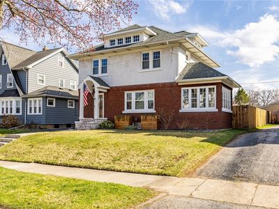305 Hurstbourne Rd, Rochester, NY, 14609