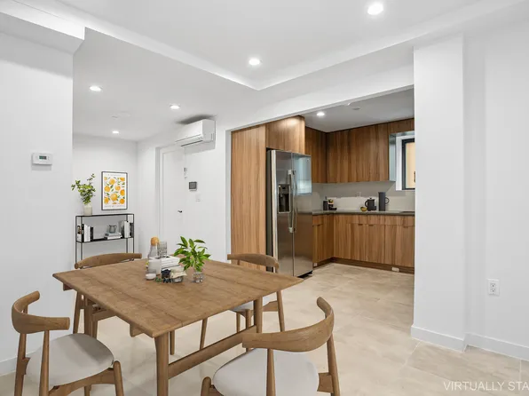 1433 East 52nd Street image 5 of 7