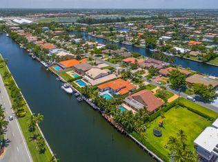 533 Holiday Dr, Hallandale Beach, FL 33009