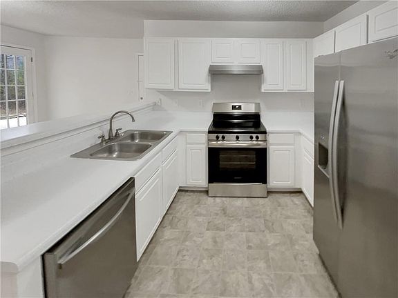 2nd image of 1105 Allen Rd