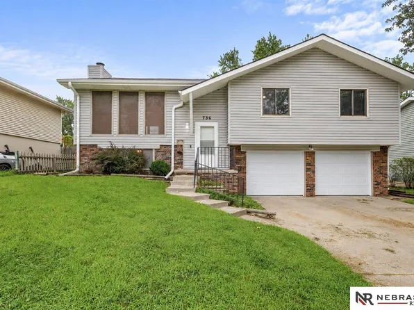 736 W Godfrey Dr, Lincoln, NE 68521