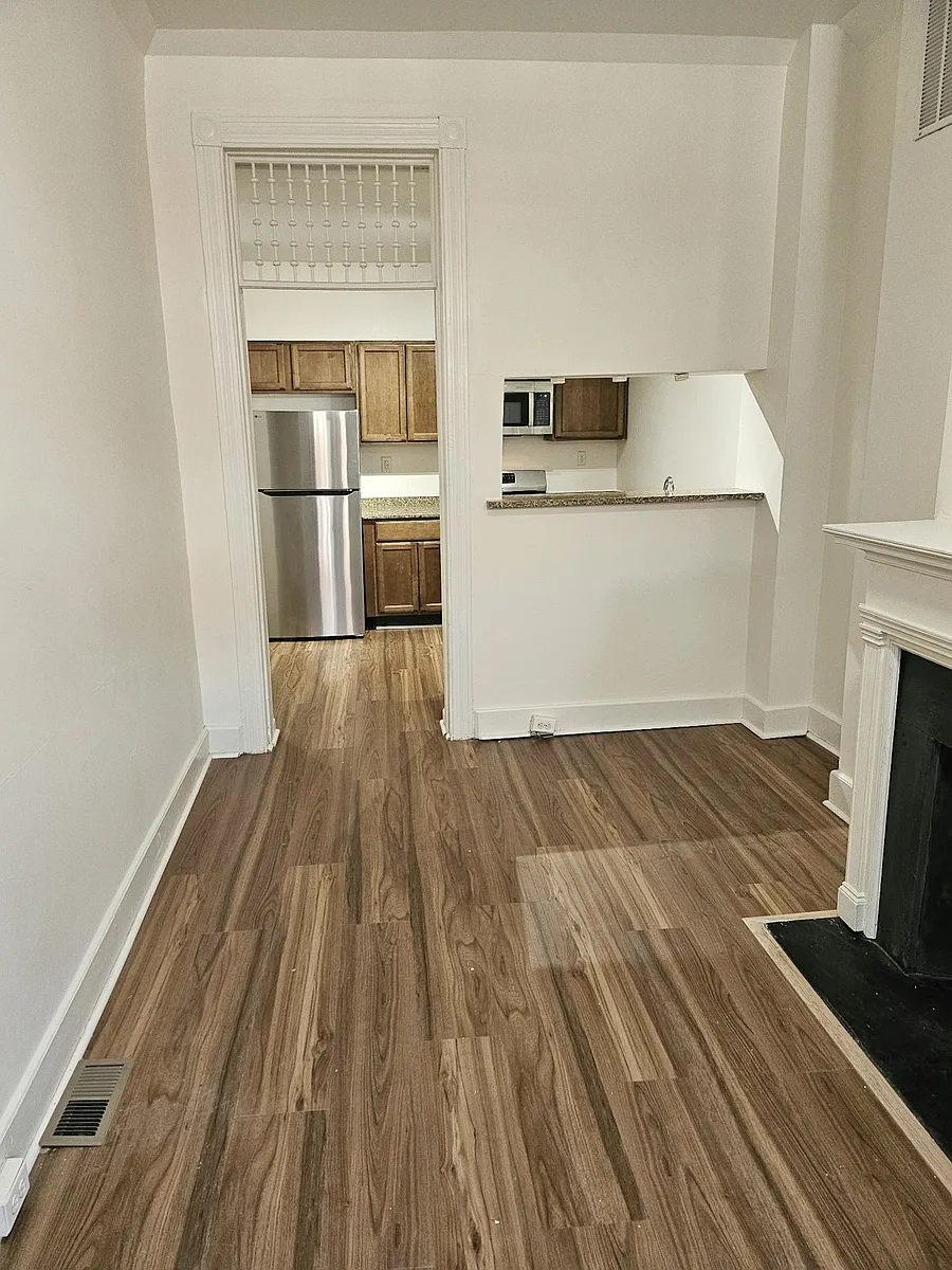Building Photo - 2220 Madison Ave #1