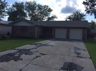 202 Roberts Loop, Roland, OK 74954