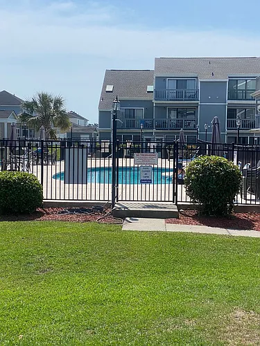 1880 Colony Dr #12-F Photo 1