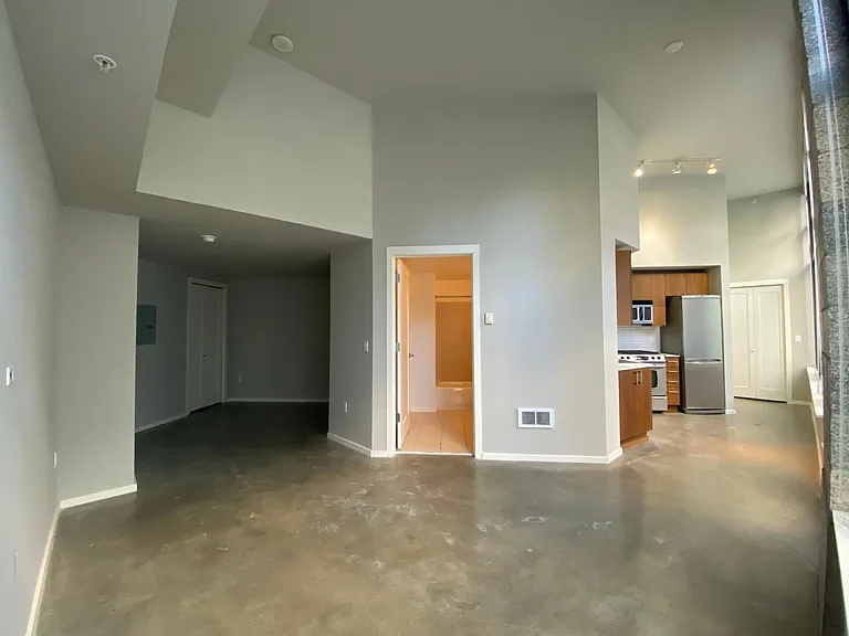 81 Clay St #121 — Photo 12