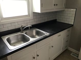 1030 NE Arter Ave #A, Topeka, KS 66616