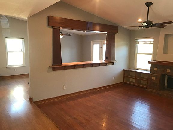 3rd image of 8762 Lions Creek Dr