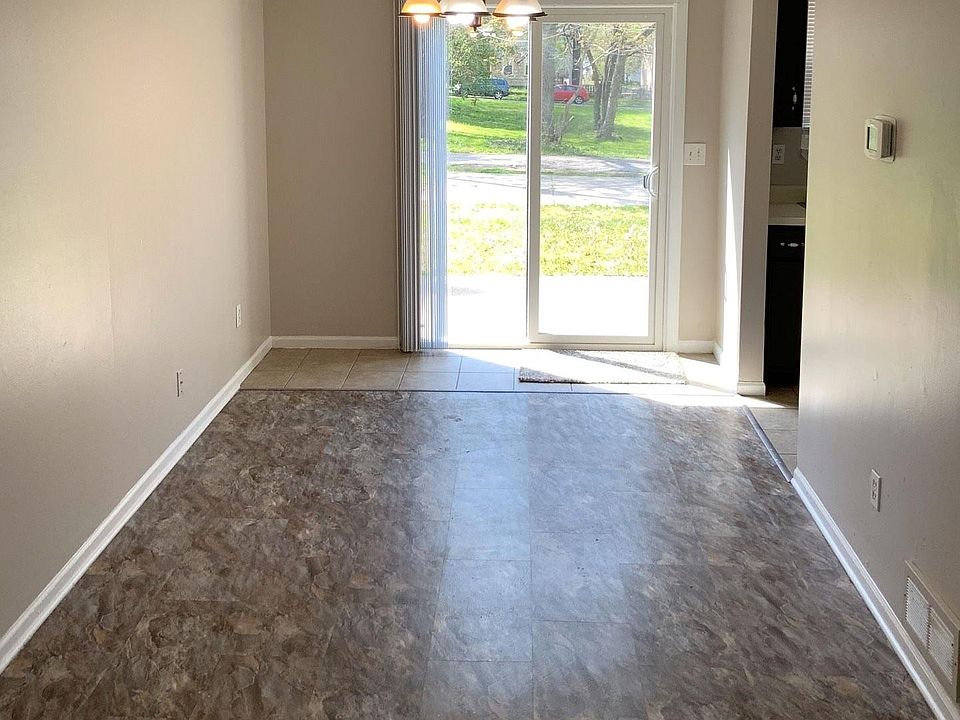 Dining Room, patio access