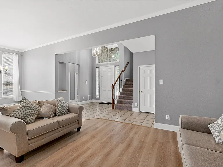 3513 San Paula Dr — Photo 5