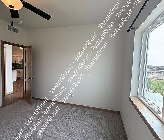 2415 E Cama Pl — Photo 8
