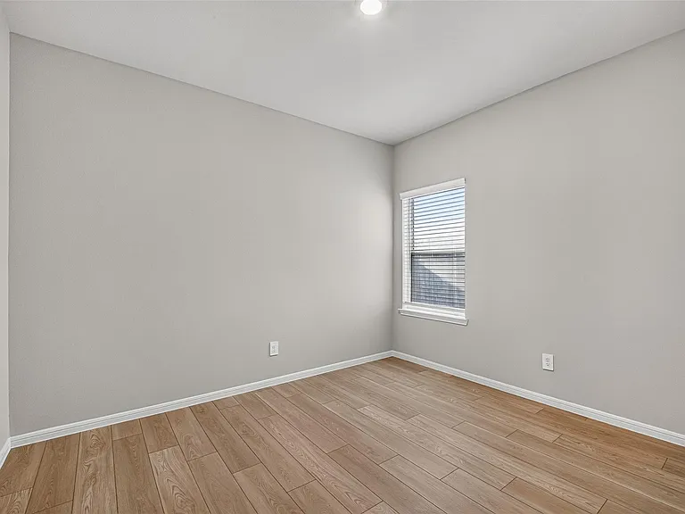 9254 Sea Garden St — Photo 17