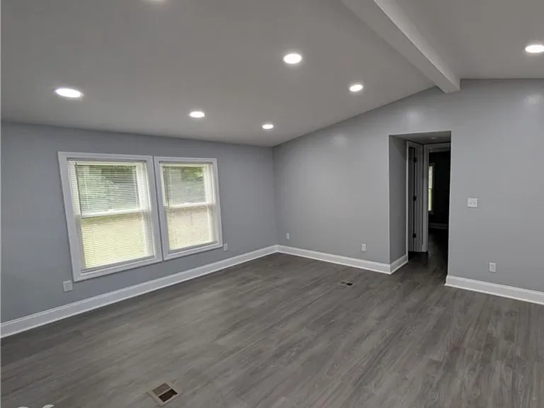 344 Wilshire Dr — Photo 24