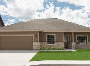 1109 McMillen Blvd, Lockhart, TX 78644