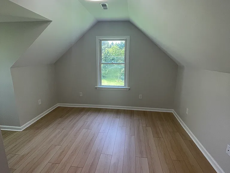 5800 Brighton Rd — Photo 17