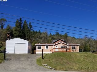 225 Canyonville Riddle Rd, Canyonville, OR 97417