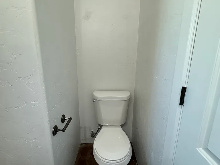 120 N Campbell Ave — Photo 14