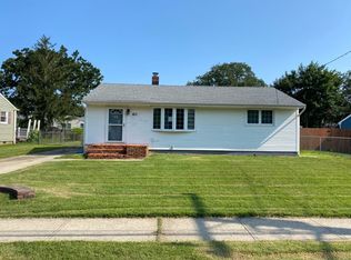 411 Maple St, Lakehurst, NJ 08733