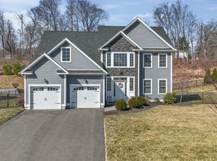 1 Windsor Rd E, North Haven, CT 06473