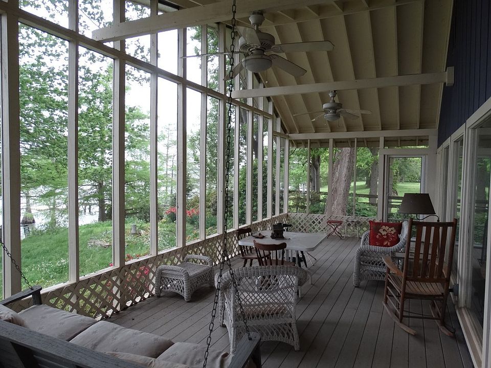 1st image of 2579 Horseshoe Cir