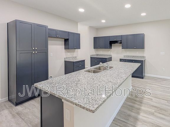 3rd image of 14099 Hollings St