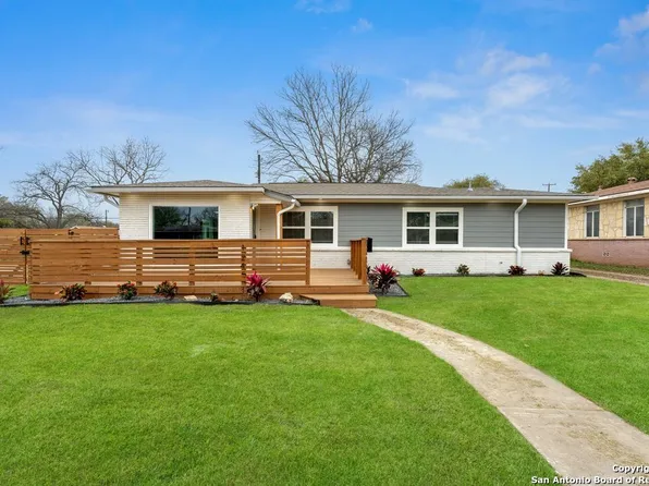 1245 GREER ST, San Antonio, TX 78210