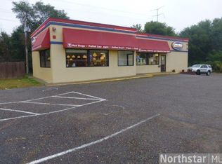 7429 E River Rd, Fridley, MN 55432