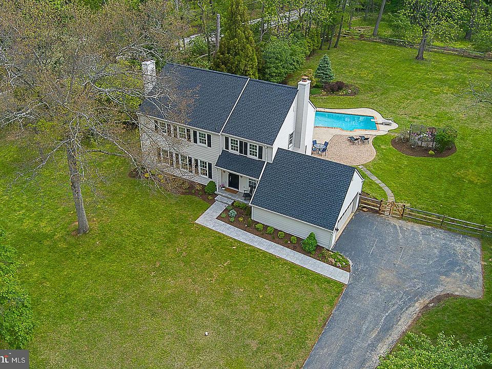 1st image of 495 Church Rd