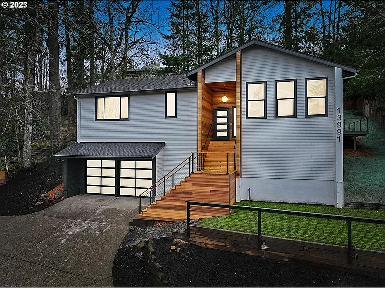 13991 Majestic Ct — Photo 3