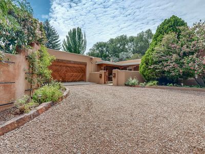 463 Camino Manzano, Santa Fe, NM, 87505