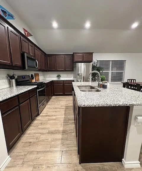 2826 Hudson Dr — Photo 4