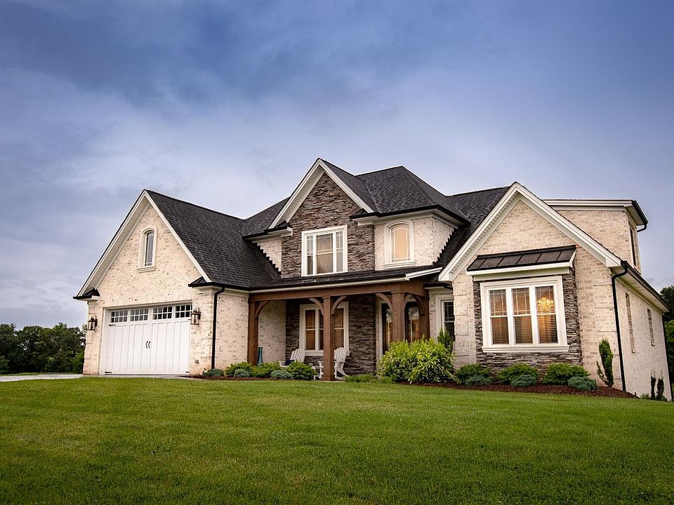 1st image of 1814 Lake Manor Dr
