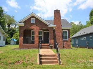 1012 Vanizer St, Charlotte, NC 28208