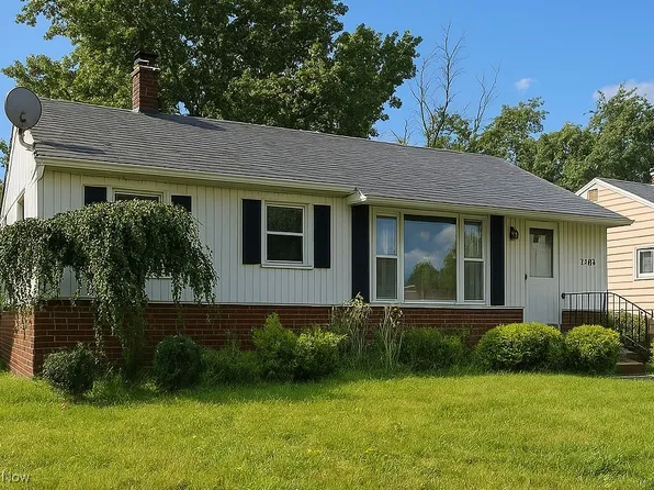 20682 Centuryway Rd, Maple Heights, OH 44137