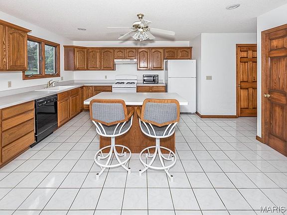 5th image of 1759 Fountainbleu Dr