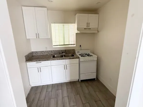 4922 Slauson Ave #A, Maywood, CA 90270