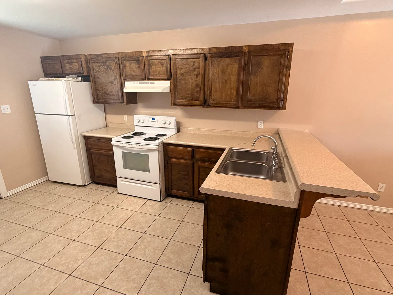 2 bed, 832 sqft, $775 — Photo 3