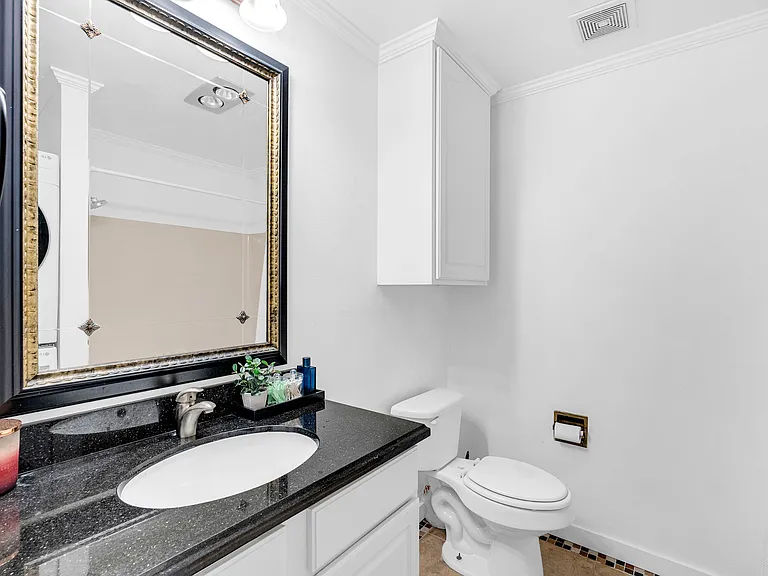 2500 Miramar Ave #203 — Photo 6