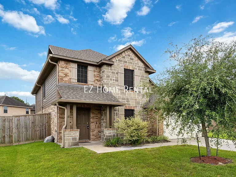 21615 Cavallo Ln — Photo 2