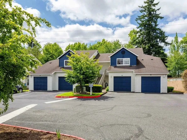 Van Mall North Apartments