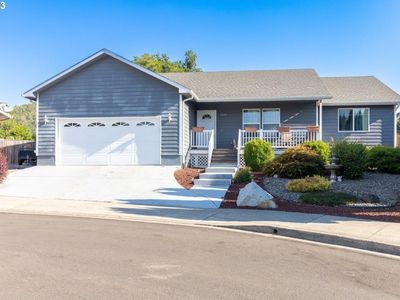 2640 NE Bloomfield Ct, Roseburg, OR, 97470