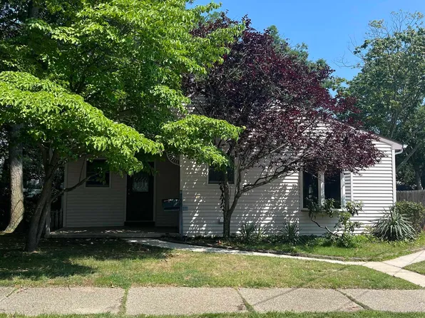 746 4th St, Somers Point, NJ 08244