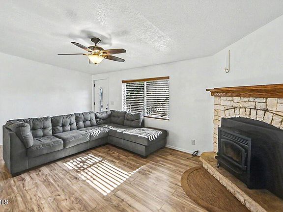 4th image of 2960 N KINGS Highway W