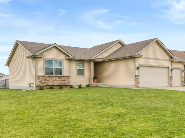 700 James St NE, Bondurant, IA 50035